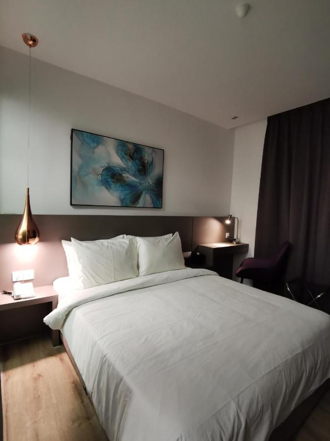 Otel Hotel Sibu Extérieur photo